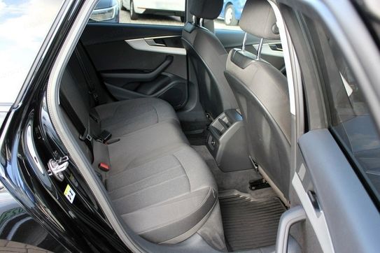 Audi A4 Avant 35 TDI