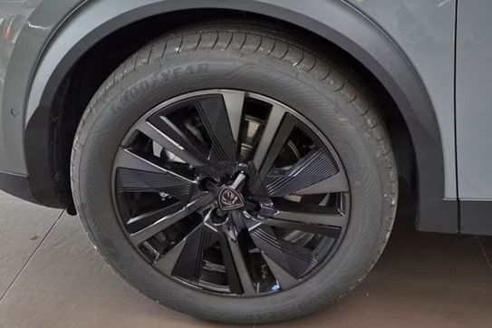 Peugeot 2008 GT Exclusive e-DCS6 1.2 PureTech mHEV