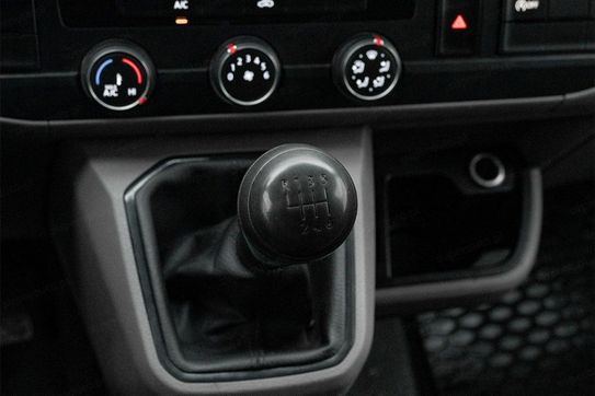 Volkswagen Transporter T6.1 L2H1