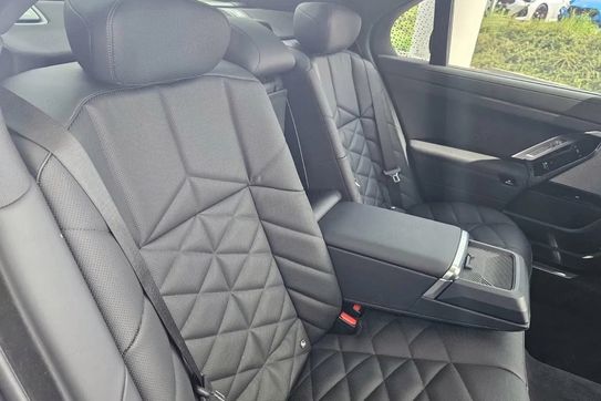 BMW Seria 7 740d xDrive M Sport