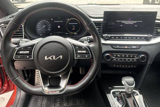 Kia ProCeed GT  1.6 T-GDI DCT