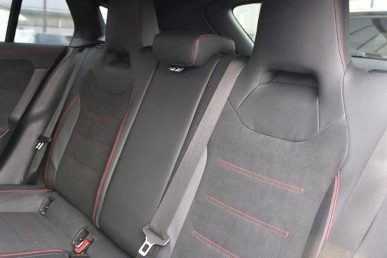 Mercedes CLA Shooting Brake 200 d 4MATIC AMG Line