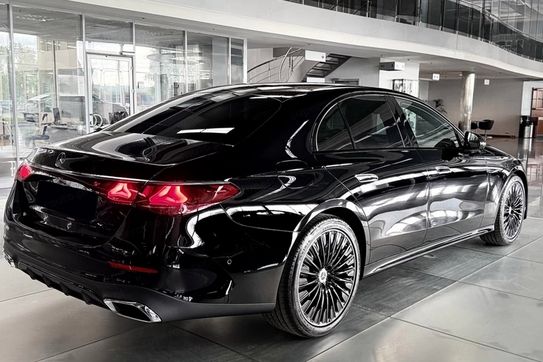 Mercedes Klasa E 220 d 4-Matic AMG