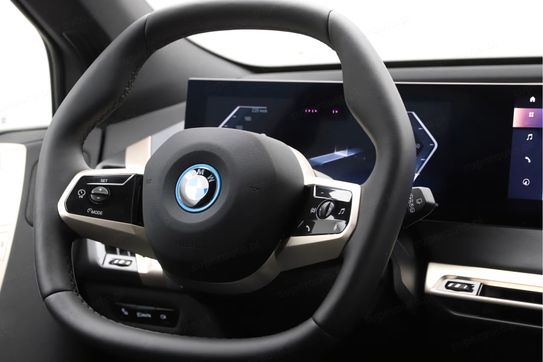 BMW iX xDrive50