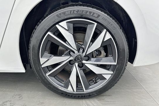 Peugeot 308 Active Pack 1.6 PHEV e-EAT8