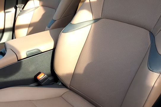 Lexus ES 300h Business Edition 2.5