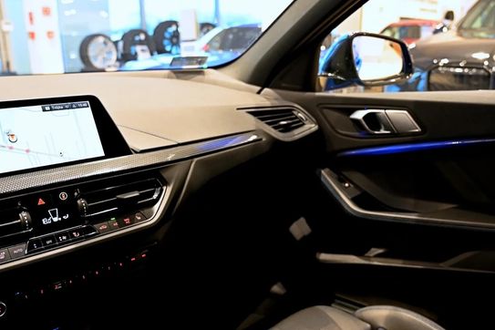BMW Seria 1 118i M Sport