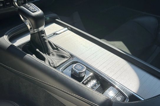 Volvo S90 D4 R-Design