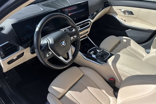 BMW Seria 3 318i