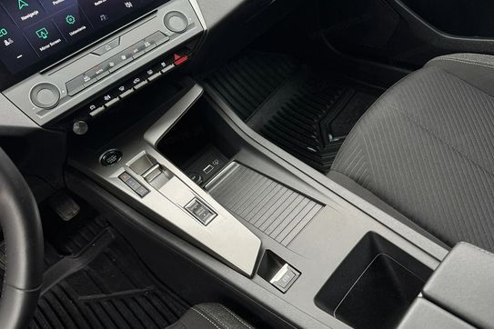 Peugeot 308 1.2 PureTech Active Pack S&S EAT8