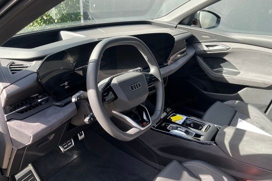 Audi Q6 e-tron S line