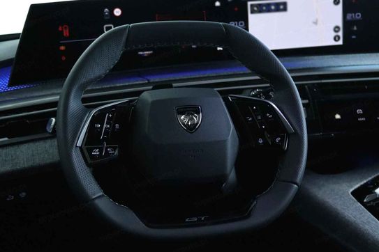 Peugeot 5008 GT Exclusive S&S e-DCS6 1.2 PureTech mHEV