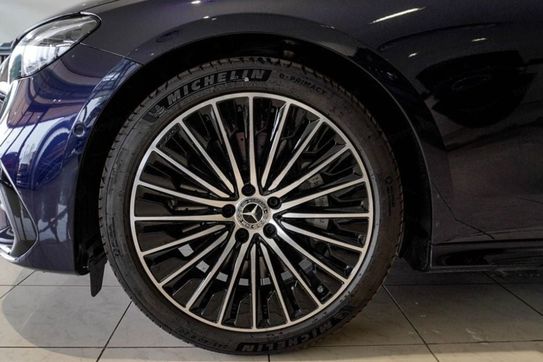 Mercedes Klasa E 220 d  4-Matic AMG