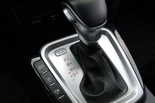 Kia Ceed 1.5 T-GDI  DCT
