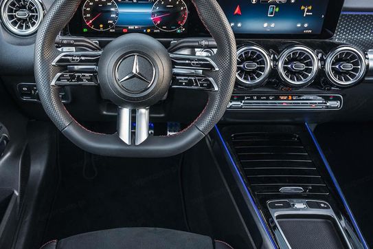 Mercedes GLB 220 4-Matic AMG Line