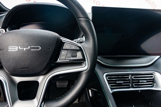 BYD Seal U DM-i  Design AWD