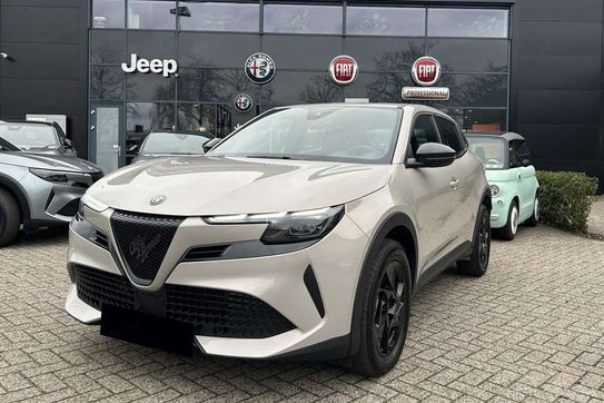 Alfa Romeo Junior 1.2 Ibrida Sprint