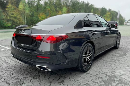 Mercedes E Klasa 300 e 4-Matic AMG