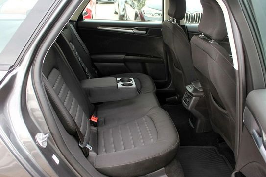 Ford Mondeo 2.0 Hybrid Trend