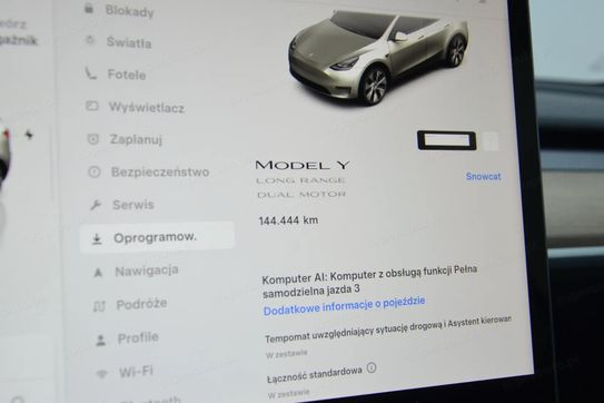 Tesla Model Y Long Range AWD