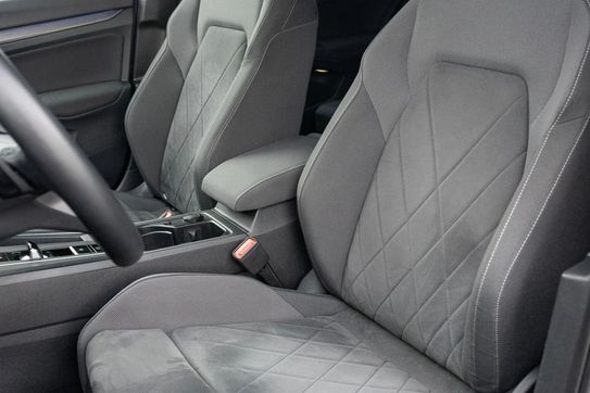 Volkswagen Golf 1.5 eTSI EVO Style DSG