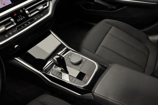 BMW Seria 3 318i aut