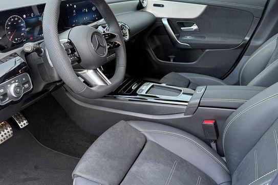 Mercedes CLA 200  AMG Line Shooting Brake