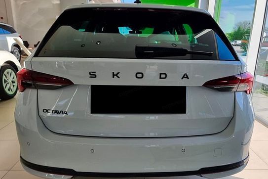 Skoda Octavia Sportline 1.5 TSI m-HEV DSG