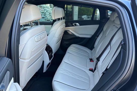 BMW X6 M60i mHEV sport-aut