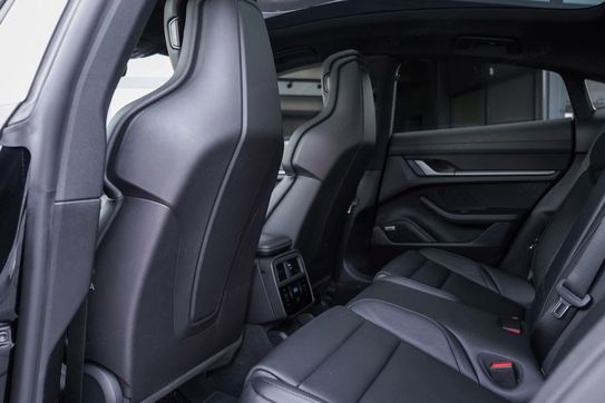 Porsche Taycan 4S
