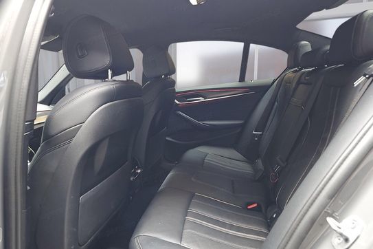 BMW Seria 5 520d xDrive M Sport