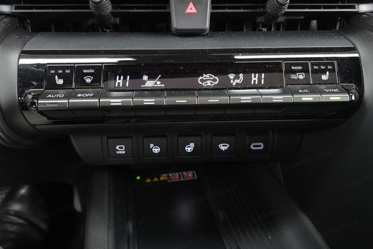 Toyota C-HR 2.0 PHEV Dynamic Force Tokyo Edition