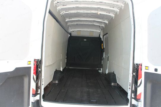 Ford Transit L4H3