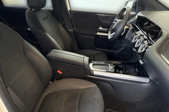 Mercedes B Klasa 200 AMG Line