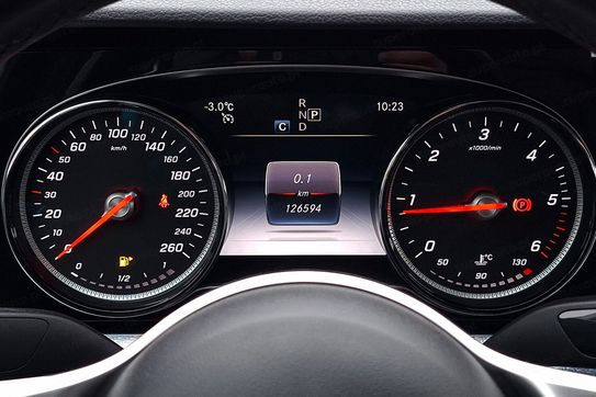 Mercedes Klasa E 220 d 4MATIC