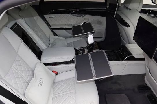 Audi A8 L 60 TFSI e quattro Tiptr.