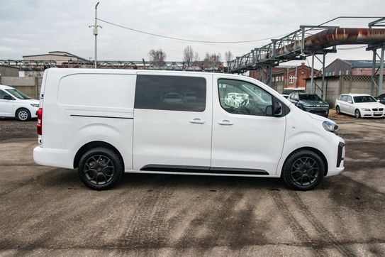 Opel Vivaro XL L2H1 EAT8 Zabudowa Brygadowa