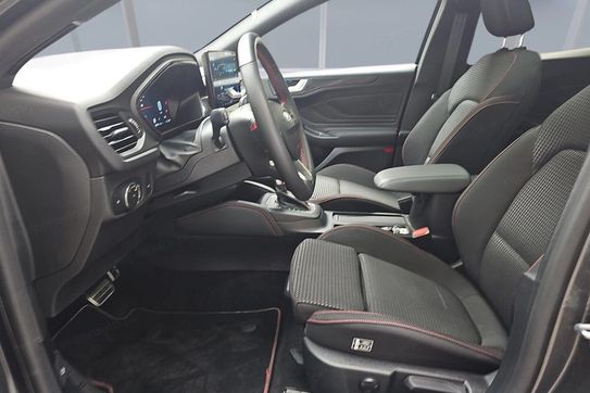 Ford Focus EcoBoost mHEV ST-Line X
