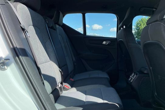 Volvo XC40 B3 Plus Dark