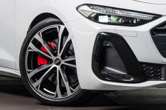 Audi A5 e-Hybrid quattro