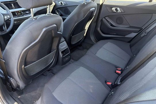 BMW Seria 1 118i Advantage