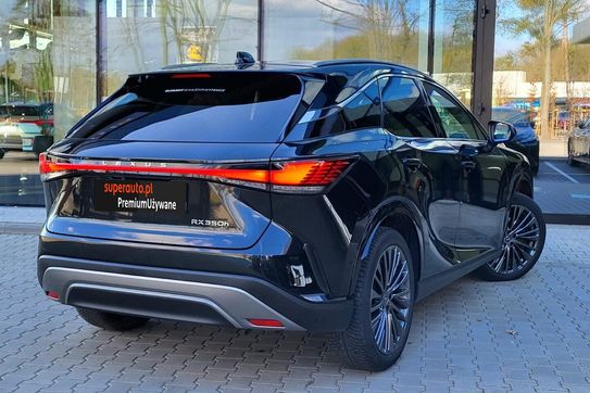 Lexus RX 350h Omotenashi