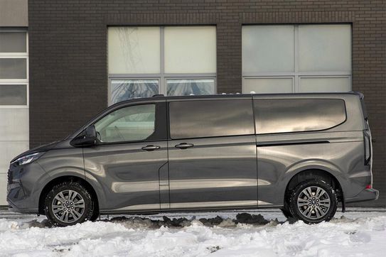 Ford Tourneo Custom L2H1 Titanium AT