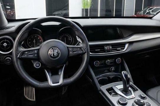 Alfa Romeo Stelvio Turbo Veloce Q4