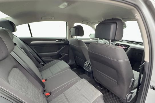 Volkswagen Passat 2.0 TSI Business DSG