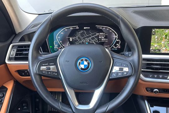 BMW Seria 3 330e PHEV M Sport sport-aut