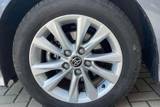 Toyota Corolla Comfort 1.5 benzyna