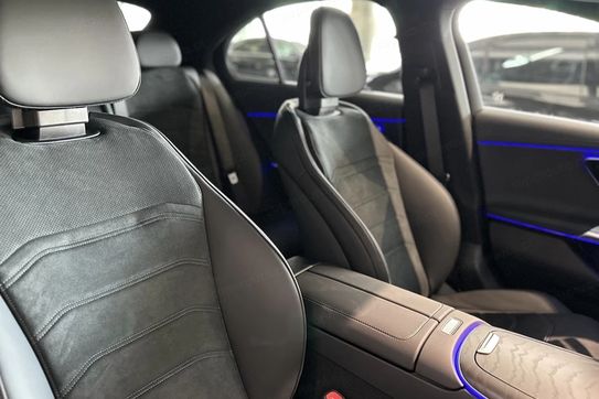 Mercedes E Klasa 220 d 4-Matic AMG