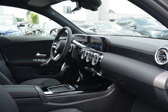 Mercedes Klasa A 200 AMG Line