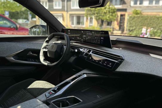 Peugeot 5008 GT Exclusive S&S e-DCS6 1.2 PureTech mHEV